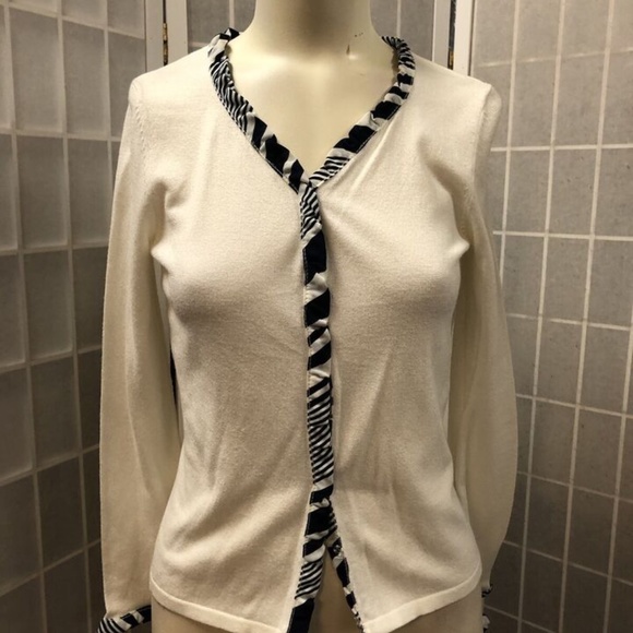 Emma James By Liz Claiborne,Woman,Two Sweaters $16 Each,Black,White,Sz S,VNeck.! - Picture 3 of 12